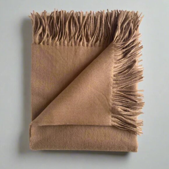 ARTZNL 100% Baby Alpaca Throw Blanket Camel Brown Large 71x51 Soft Lightweight - Picture 1 of 9